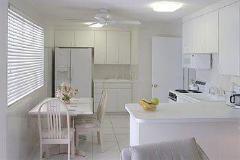 Gulfside Resort Unit 2 St. Pete Beach Exterior photo