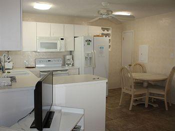 Gulfside Resort Unit 2 St. Pete Beach Exterior photo